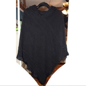 ❗️Women’s Black Hooded Poncho❗️